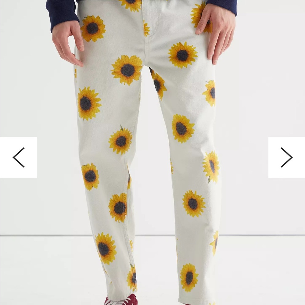 Urban Outfitters BDG Bow Fit Sunflower jean